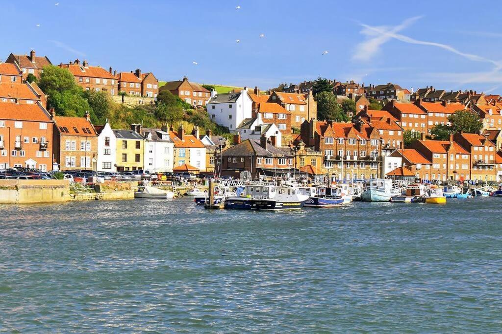 Swordfish Cottage **Next To The Harbour** Уитби Экстерьер фото